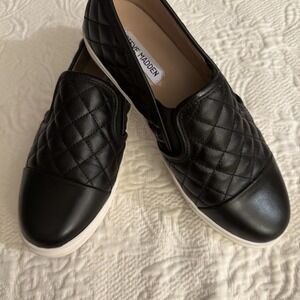 Steve Madden Ecentrcq Quilt Black Leather Slip On Comfort W Shoes Size 9.5 1706